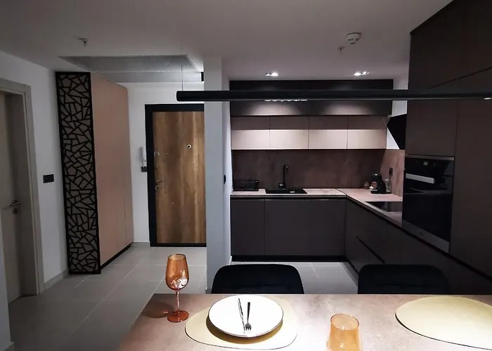 Cevahir Sky View Апартаменти Скоп'є